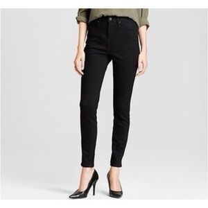 Mossimo high Rise Black Skinny Jeans